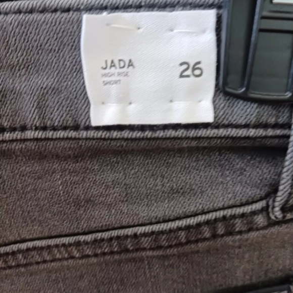 Hudson Jeans Jada High Rise Raw Hem Denim Shorts in Passage Black Wash Size 26 - Picture 5 of 10